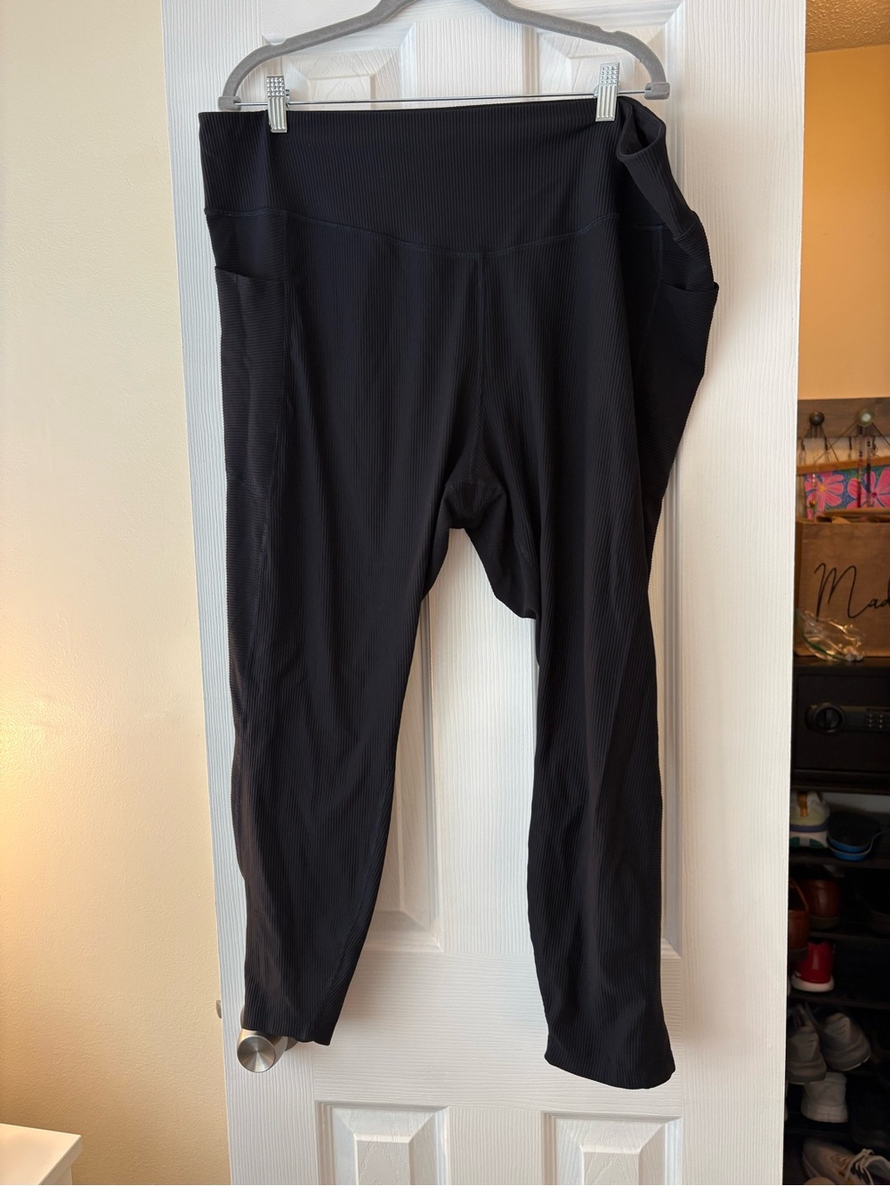 Old Navy Black Ribbed High-Waist Leggings